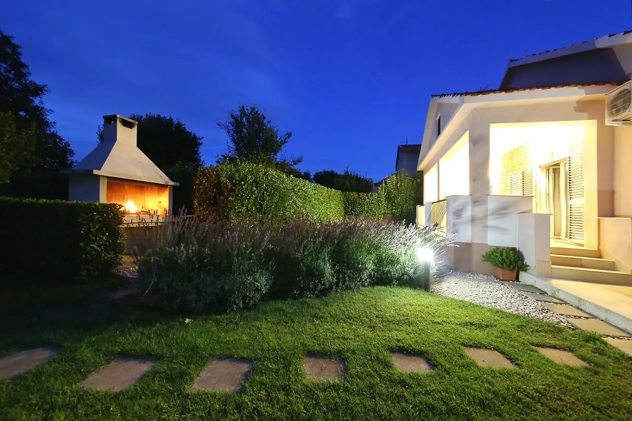 Holiday Home Eden Zaton  Kroatien